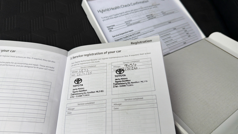 Toyota Yaris 1.5 Hybrid Design 5dr CVT Hybrid Hatchback